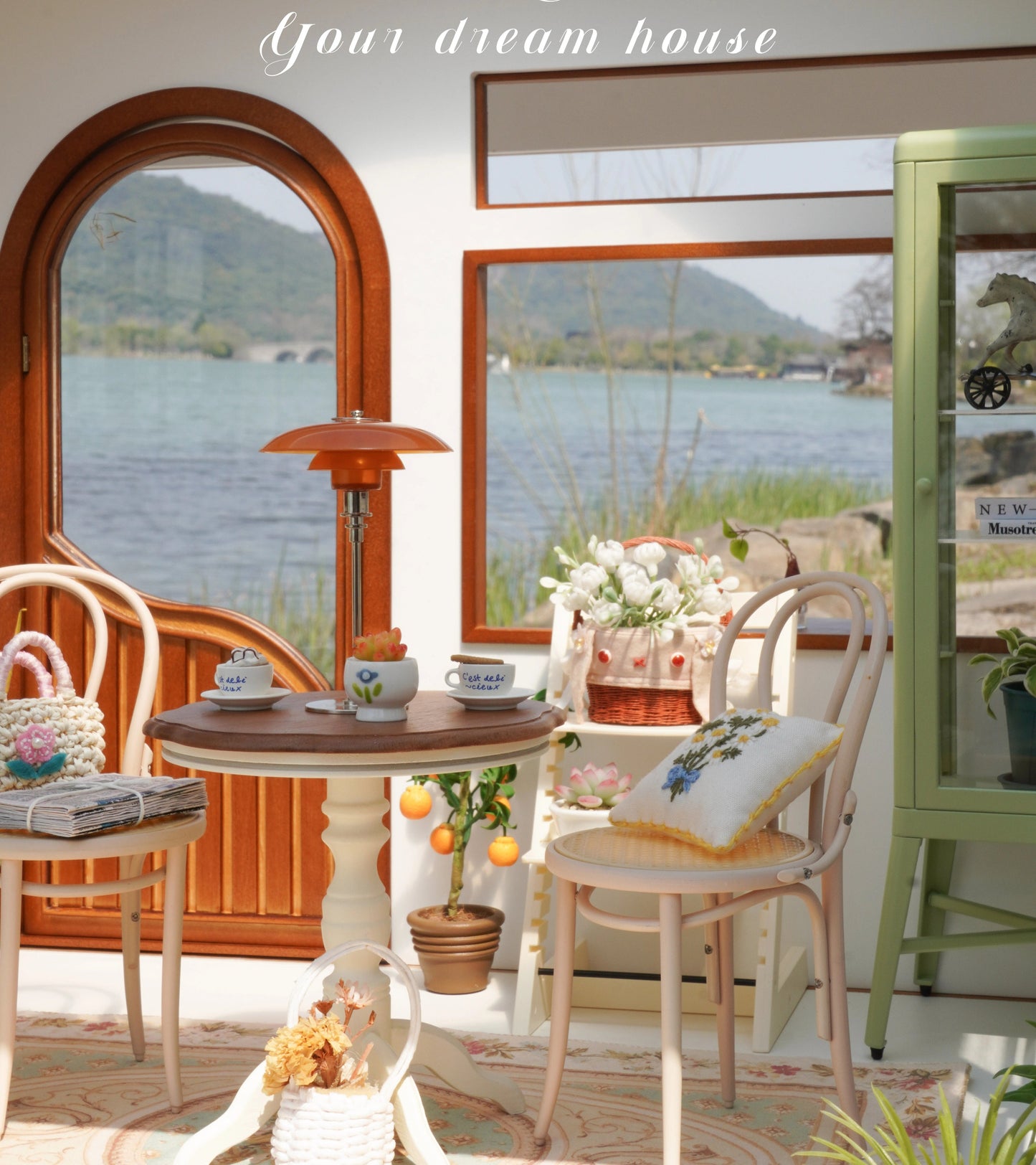 1/6 Scale Dining Chair with Backrest – Minimalist Design Dollhouse Furniture for BJD & Blythe | Versatile for Dining Tables