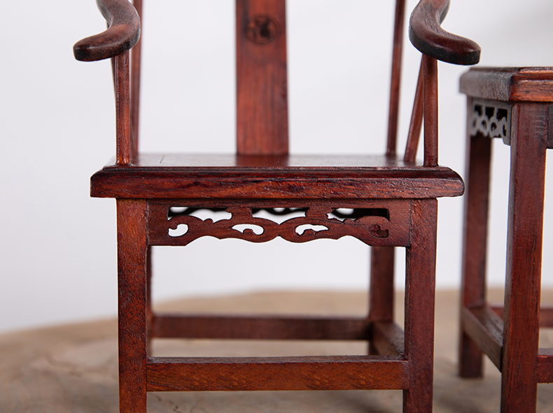 1/6スケール 中国アンティーク 太子椅子セット 椅子2脚とサイドテーブル1台| BJD&ブライス用 シノワズリスタイル ドールハウス家具|ヴィンテージ&エレガントな雰囲気