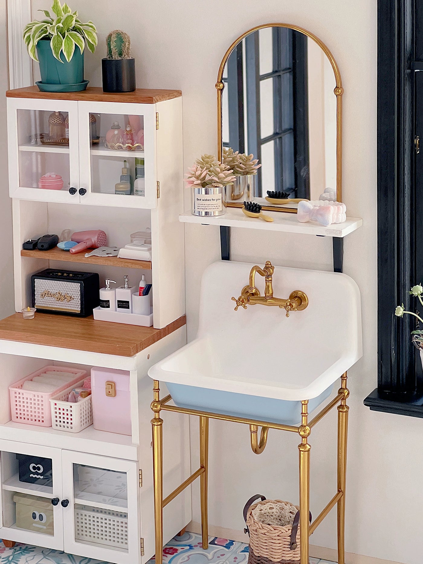 1/6 Scale Vintage Sink & Faucet – Miniature Kitchen/Bathroom Dollhouse Furniture | Separate Accessories for BJD & Blythe