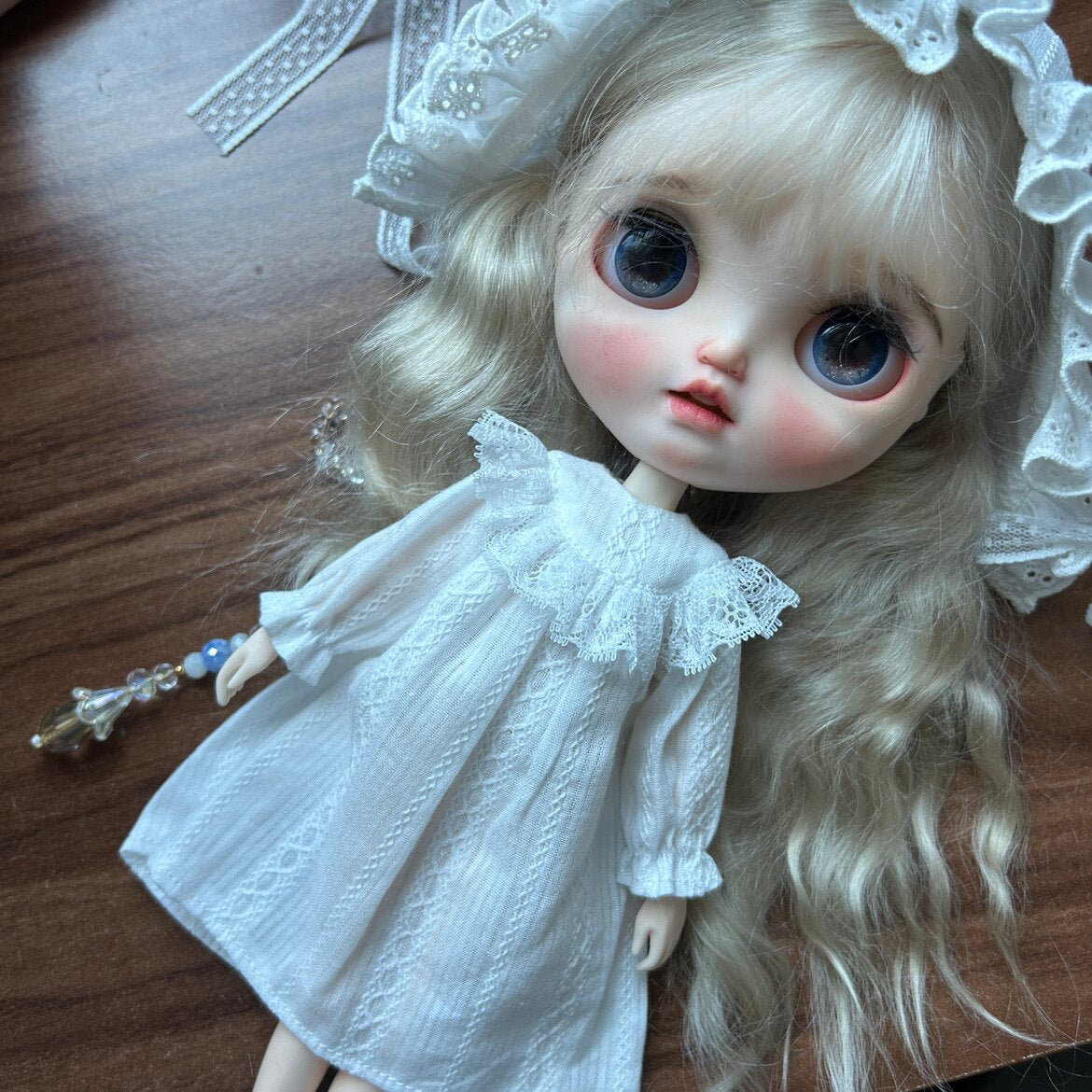 1/6 Scale White Doll Dress | Long Sleeve or Short Sleeve | Bonnet Optional | Fits Blythe, Obitsu 24, Azone, Licca, Cherry