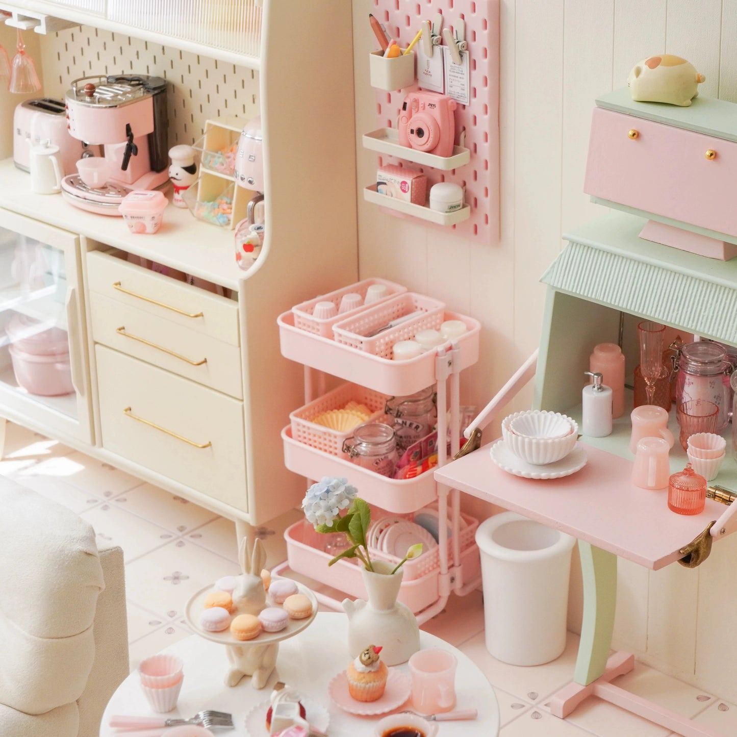 1/6 Scale Miniature Dollhouse Trolley & Storage Rack | Furniture for Blythe, BJD & Fashion Dolls