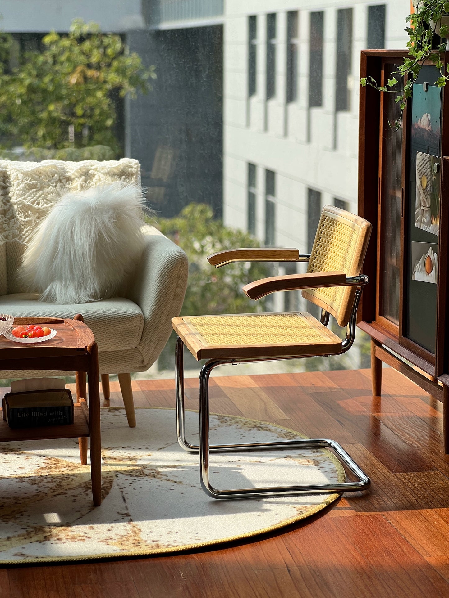 1/6 Scale Cantilever Chair – Miniature Dollhouse Furniture | Armrest & Armless Versions for BJD & Blythe