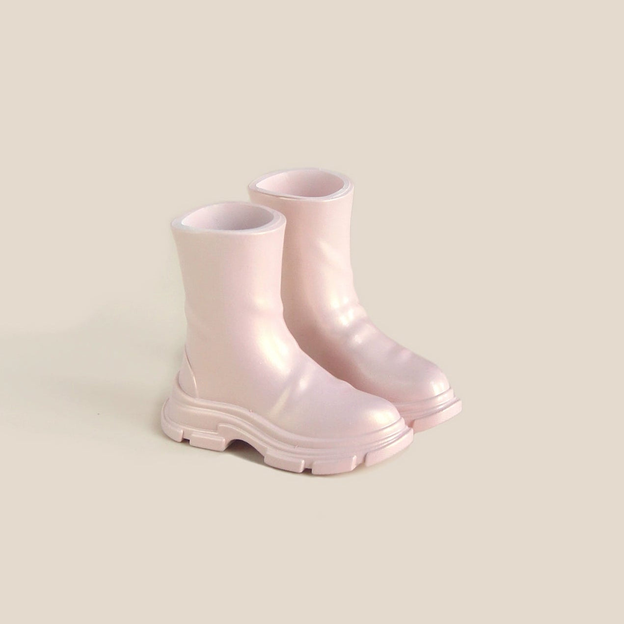 Retro Martin-Style Rain Boots for Dolls – Multi-Color | Universal Fit for Blythe, Barbie, Licca, FR & Obitsu 22/24