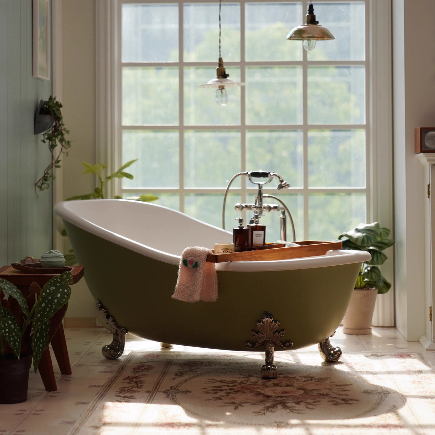 1/6 Scale Dollhouse Furniture – Bathtub | Miniature  for BJD, Blythe and Figures vintage carved bathtub