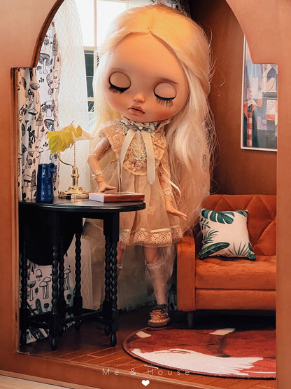 1/6スケールのオーバル折りたたみテーブル/サイドテーブル - BJDとブライス用の省スペースミニチュアドールハウス家具