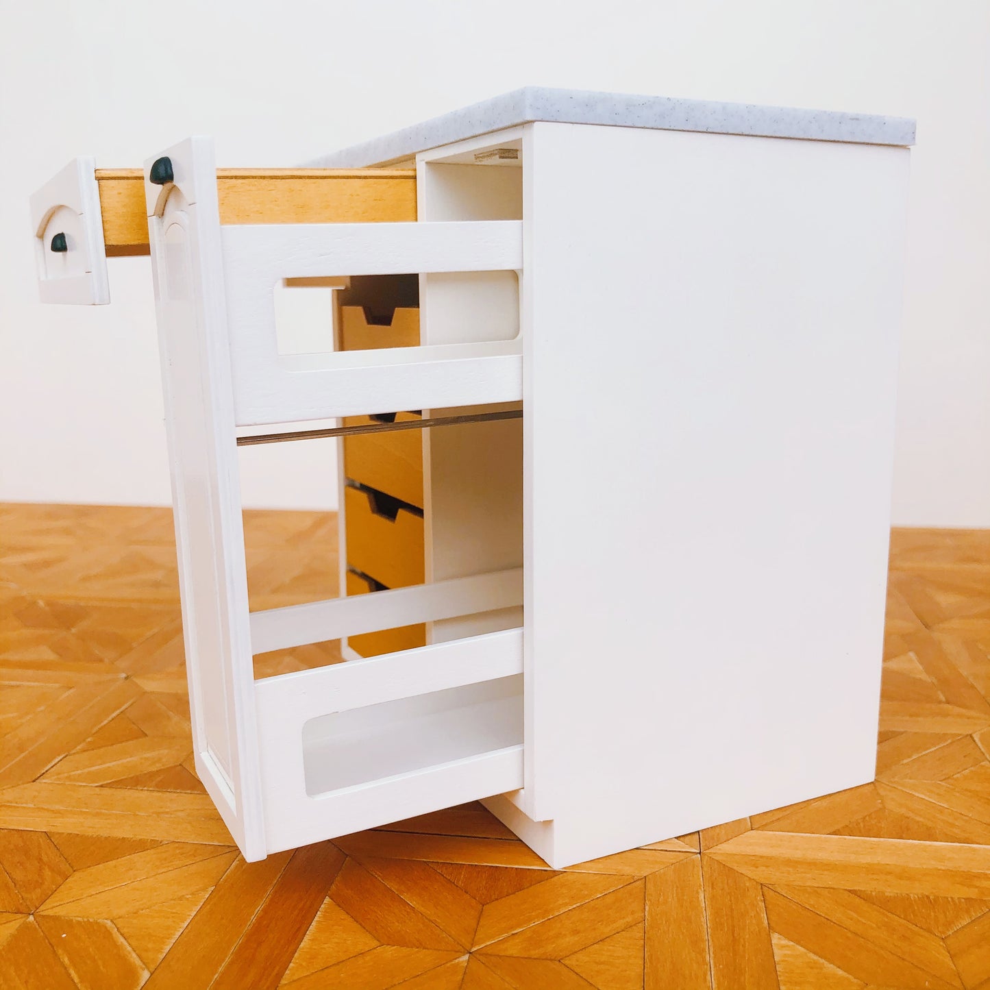 1/6 Scale Dollhouse Kitchen Furniture Set – 9-Piece Modular Cabinets in White  | BJD & Blythe Miniature Kitchen