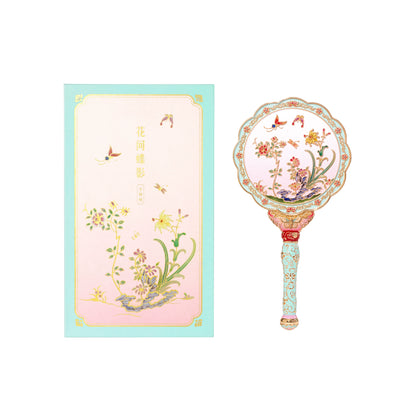 故宮からお届け | 故宮博物院の遺物にインスパイアされた携帯用鏡 – 手持ち式、ブロンズ調、折りたたみ式、コーム付きギフトセット