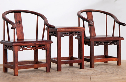 1/6スケール 中国アンティーク 太子椅子セット 椅子2脚とサイドテーブル1台｜ BJD＆ブライス用 シノワズリスタイル ドールハウス家具｜ヴィンテージ＆エレガントな雰囲気