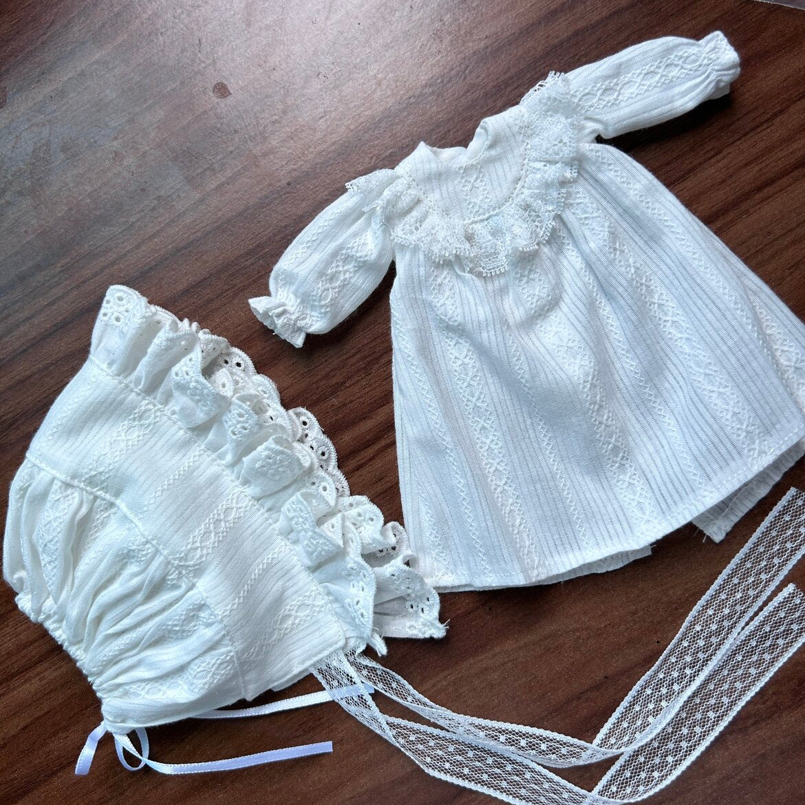 1/6 Scale White Doll Dress | Long Sleeve or Short Sleeve | Bonnet Optional | Fits Blythe, Obitsu 24, Azone, Licca, Cherry