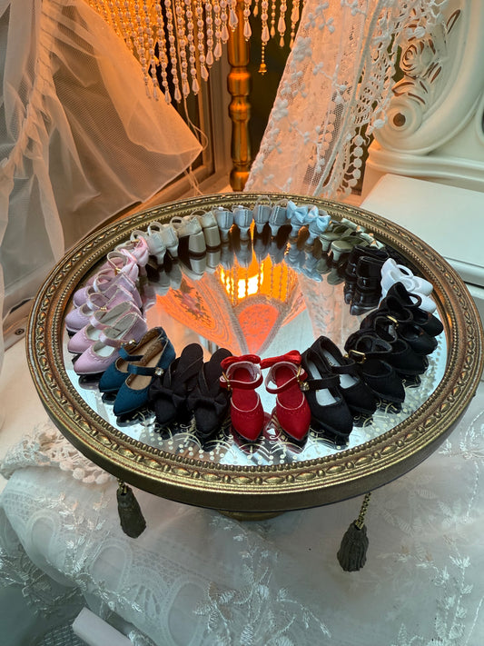 Satin high-heel doll shoes with a ribbon back, available in multiple colors, for Blythe, Licca, Azone, Momoko, Poppy Parker, FR and Obitsu 22/24.