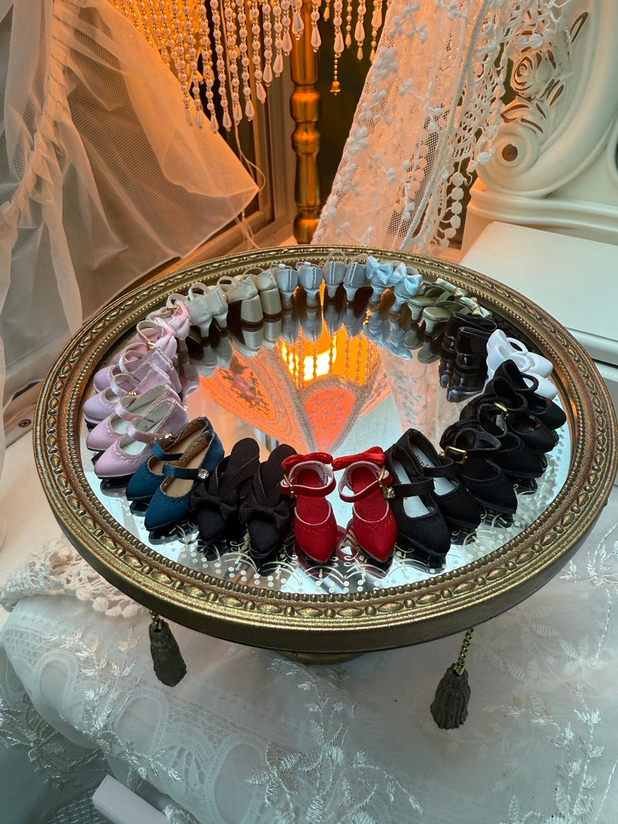 Satin high-heel doll shoes with a ribbon back, available in multiple colors, for Blythe, Licca, Azone, Momoko, Poppy Parker, FR and Obitsu 22/24.