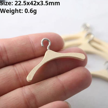 1/6ドールハウス ドールハウス 撮影小道具 ポケット家具モデル シミュレーション ミニ木製ハンガー 合金ハンガー