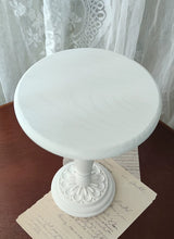 ヨーロピアンアンティーク風 ドールハウス ラウンドテーブル使用例
